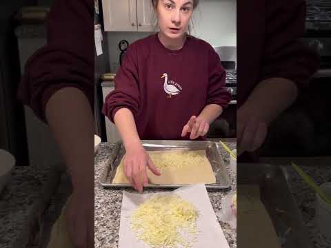 MAKING DOMINOS CHEESY BREAD FOR MY HUSBAND #shorts