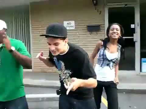 Legarda en sus inicios musicales