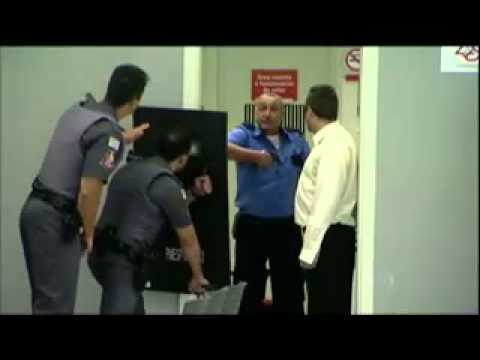 Vigilante surta e faz reféns na agência do Santander Vila Formosa.