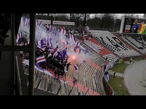 Osnabrücker Ultras mit Pyroshow beim Karlsruher SC