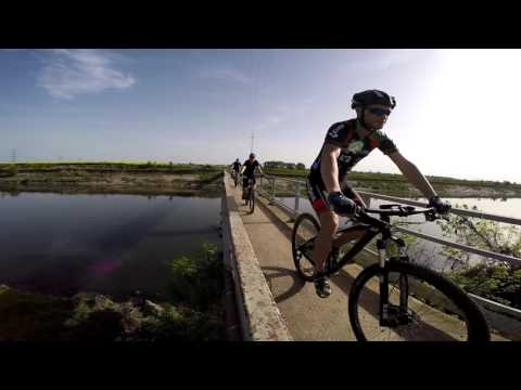 Cu MTB-ul peste câmpuri la Postăvari