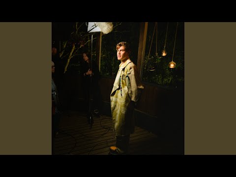 Video thumbnail for Sinä 4ever (Vain elämää kausi 14)