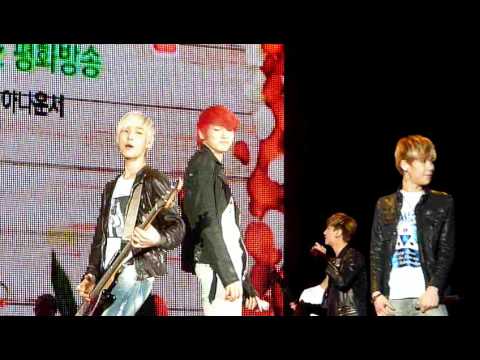 LEDApple - 120211 Lotte World - 어쩌다 마주친