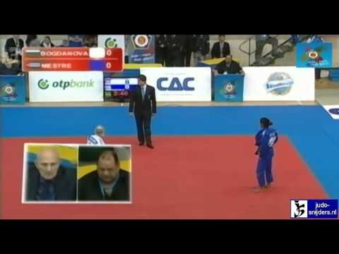 Liudmila Bogdanova (RUS) - Dayaris Mestre (CUB) [-48kg] bronze