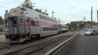 preview picture of video '[HD] MBTA Commuter Rail Train at North Andover, MA'