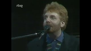 Wax "Right Between the Eyes" "Shadows of Love" (Tocata 29-10-86)