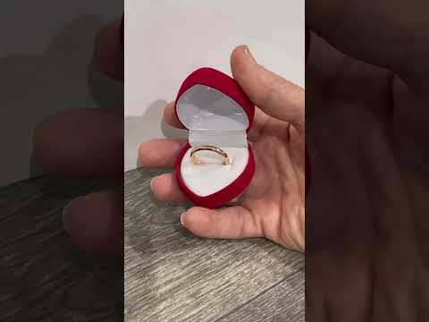 Подарок девушке - кольцо обручальное ювелирный сплав классический стиль шириной 3 мм в бархатной коробочке - фото 3 - id-p1896770179