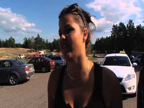 456_C0045_Marta_kakki_housuun