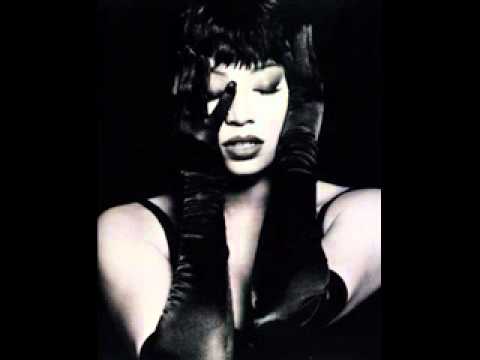 Lisa Fischer is Sensuously Reaching For You