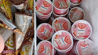 Drama buying strawberry flavored Walls ice cream at Indomaret ⁉️ I like strawberry ice cream #ice...