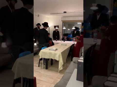 Kretchnif Siget Rebbe Singing Vehi Sheamda - Chol Hamoed Pesach 5779