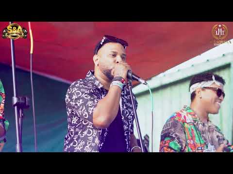 La Maquina Timbera -  Ella Tiene Algo Que No Sé