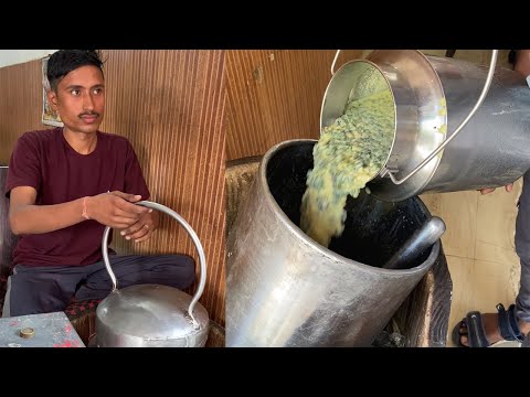 Badnaam Kulfi Making At Thaggu Ke Laddu, Swaroop Nagar, Kanpur | Humbhifoodie
