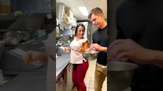 Download lagu Tu Mujhe Jaan Se #Usha Uthup & Bappi Lahiri (Remastered) mp3