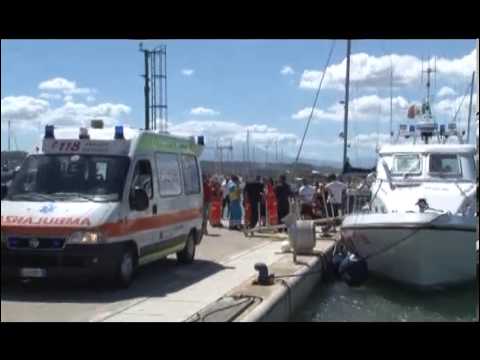 peschereccio rovesciato a Pescara un morto