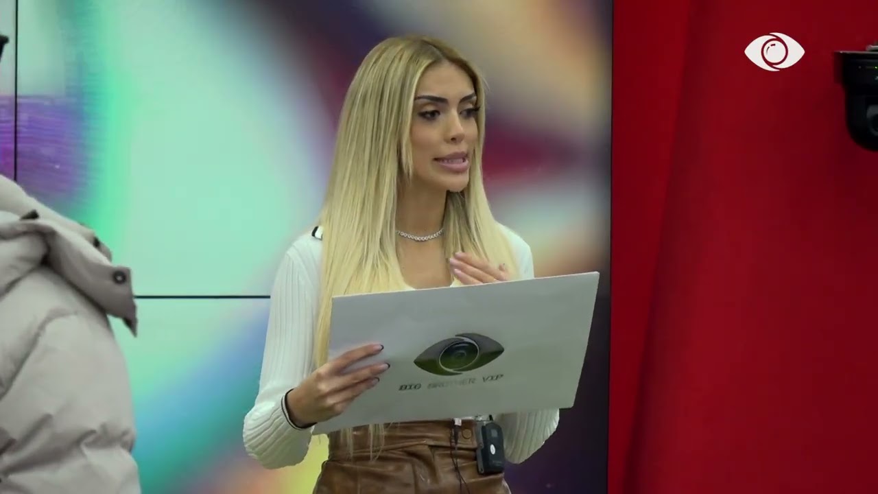 Zarf në shtëpi/ Pikturo dashurinë loja për banorët nga kancelaria Infiniti Office