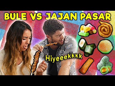 reaksi-bule-coba-40-macam-jajan-pasar-indonesia-street-food