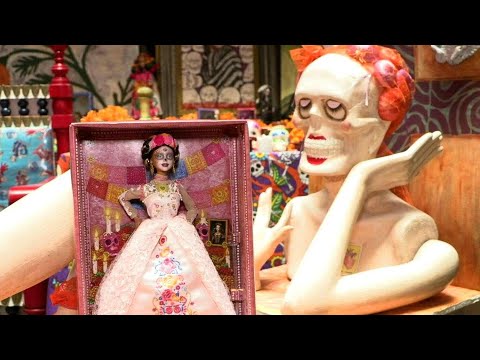 "Totenkopf-Barbie" erregt die Gemüter in Mexiko | AFP