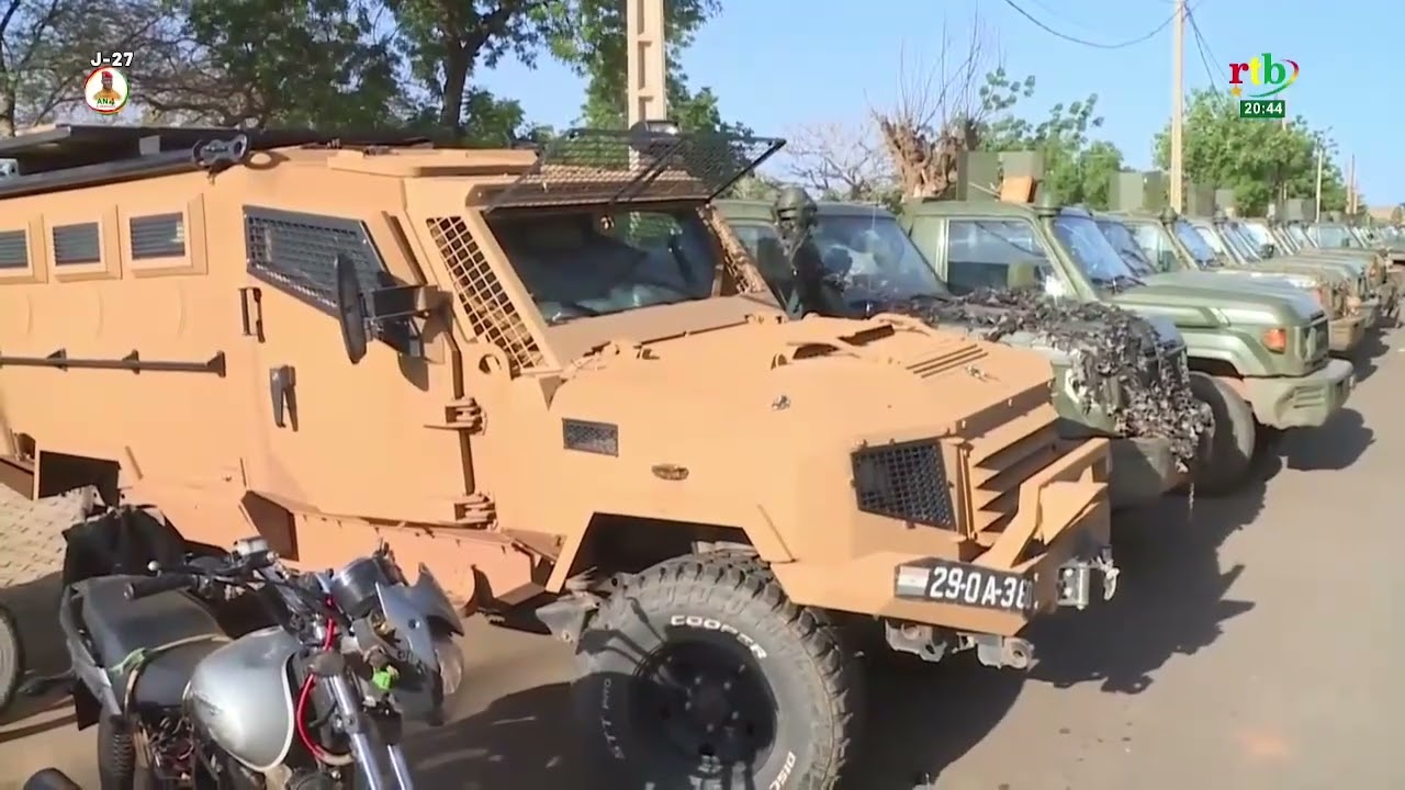 Un important arsenal militaire récupéré à la Caserne de la Base 101 du Niamey