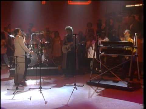 Dick Clark Interviews Quarterflash - American Bandstand 1985