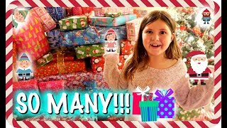 OPENING CHRISTMAS PRESENTS 2017! | SO MANY PRESENTS OMG!