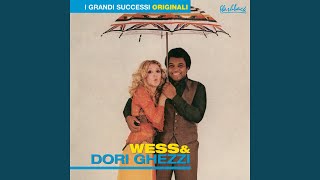 Kadr z teledysku Qui tekst piosenki Wess & Dori Ghezzi
