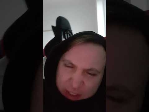 AK33 BEHAUPTETE 2 OBDACHLOSE STARBEN WEIL DIE BAHN SIE ALS UNGEIMPFTE RAUSGESCHMISSEN HAT