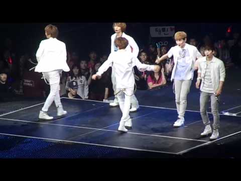 SMTown LA 2012 SHINee-Love like Oxygen (fancam)