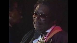 B.B. King performs at the 1987 Rock &amp; Roll Hall of Fame Induction Ceremony