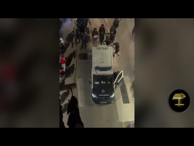 Ceuta: la policía actúa contra los españoles en el enfrentamientos entre locales e inmigrantes