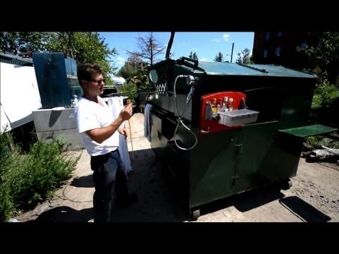 USA: une benne à ordures transformée en maison