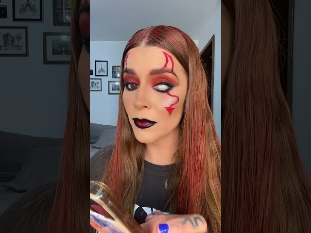 Vídeo relacionado con SSKHE Disfraz de diablo para mujer con capa para Carnival, Halloween Devil Cape Red Hooded Cape Headband Devil Horns Gothic Devil Chain Tattoo Devil Costume Accessory, Carnaval Fancy Dress Party Hola