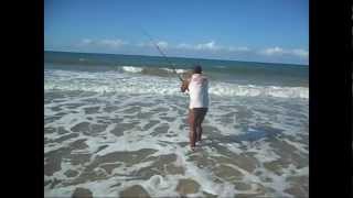 preview picture of video 'Pescaria em Praia de Pirangi do Norte/RN'