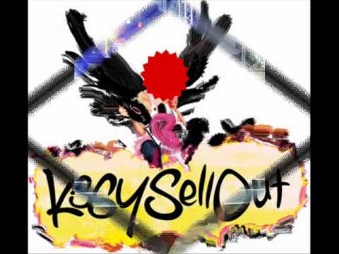 Kissy Sell Out plays intro with Funk in da Ganja @ Tomorrowland