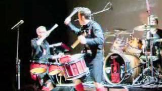 Red Hot Chilli Pipers - Drum Fanfare (Live)