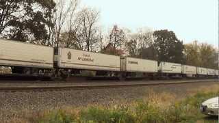 preview picture of video 'Norfolk Southern/Union Pacific. Cove,Pa. 10-26-12'