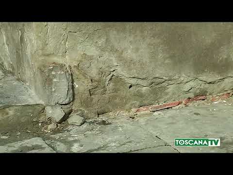 2020-10-14 FIRENZE - DANNEGGIATO UNO SCALINO DI SANTO SPIRITO