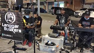 Download lagu Memang terbaik ini drummer Langgar Buskers...Hilang Dalam Terang- Search cover..😎🤘🙏💓 mp3