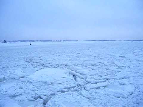 Sailing thru icy waters 2
