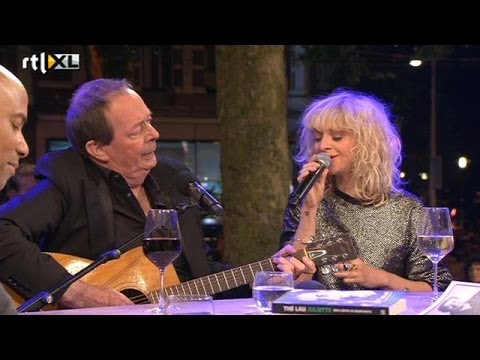 Thé Lau en Jacqueline Govaert - Onderaan de Dijk - RTL LATE NIGHT