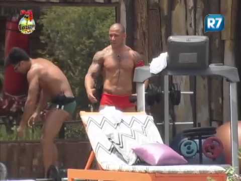 A Fazenda de Verão 06-11-12 - Rodrigo Simões revela voto em Claudia Kramer