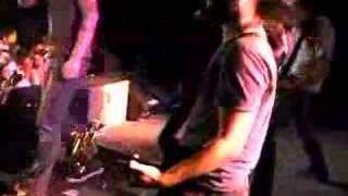 Destroy the Runner - Columbia (Live)