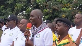 Download lagu DC kilombero akiupokea mwenge wa uhuru kata. ya chita halmashauri ya mlimba. mp3 Download lagu DC kilombero akiupokea mwenge wa uhuru kata. ya chita halmashauri ya mlimba. mp3