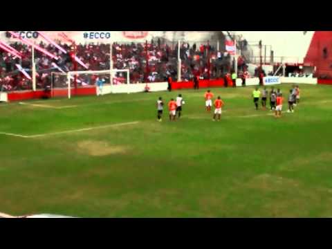 Gol de Bernardi. Instituto 2 Gimnasia de Mza 0