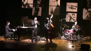 Chet Baker Retratos Musicais - "Dolphin Dance"