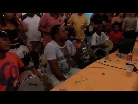 TIA DOCA SAMBA ACÚSTICO - PH Registrou em 01/05/2013