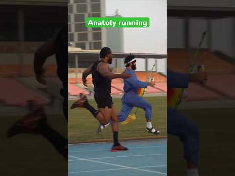 Anatoly running.     #anatoly #prank #gym #cleaner #powerlifter #fitness