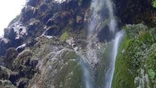 preview picture of video 'Waterfalls Rishikesh/ Водопады Ришикеша'