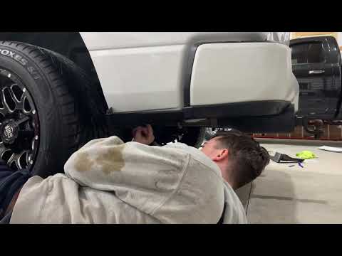 Installing 5th Gen RAM 1500 OEM Style Fender Flares from a Laramie onto my Bighorn