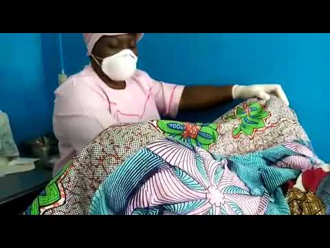 La vidéo d'un Accouchement Poussez Respirer et Pousser... . Trop emouvant la venue de bébé